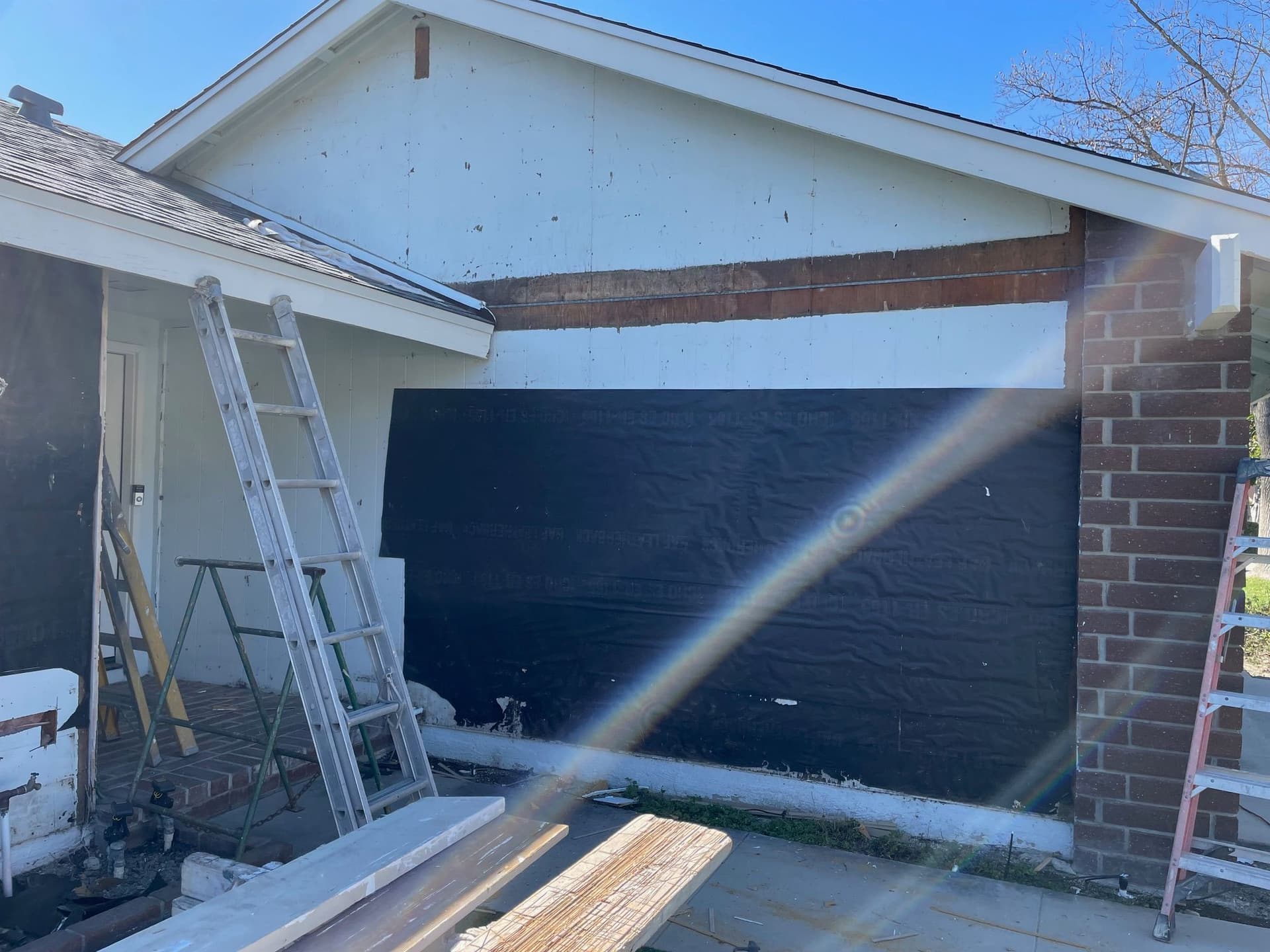 Siding Renovation On House in Thousand Oaks